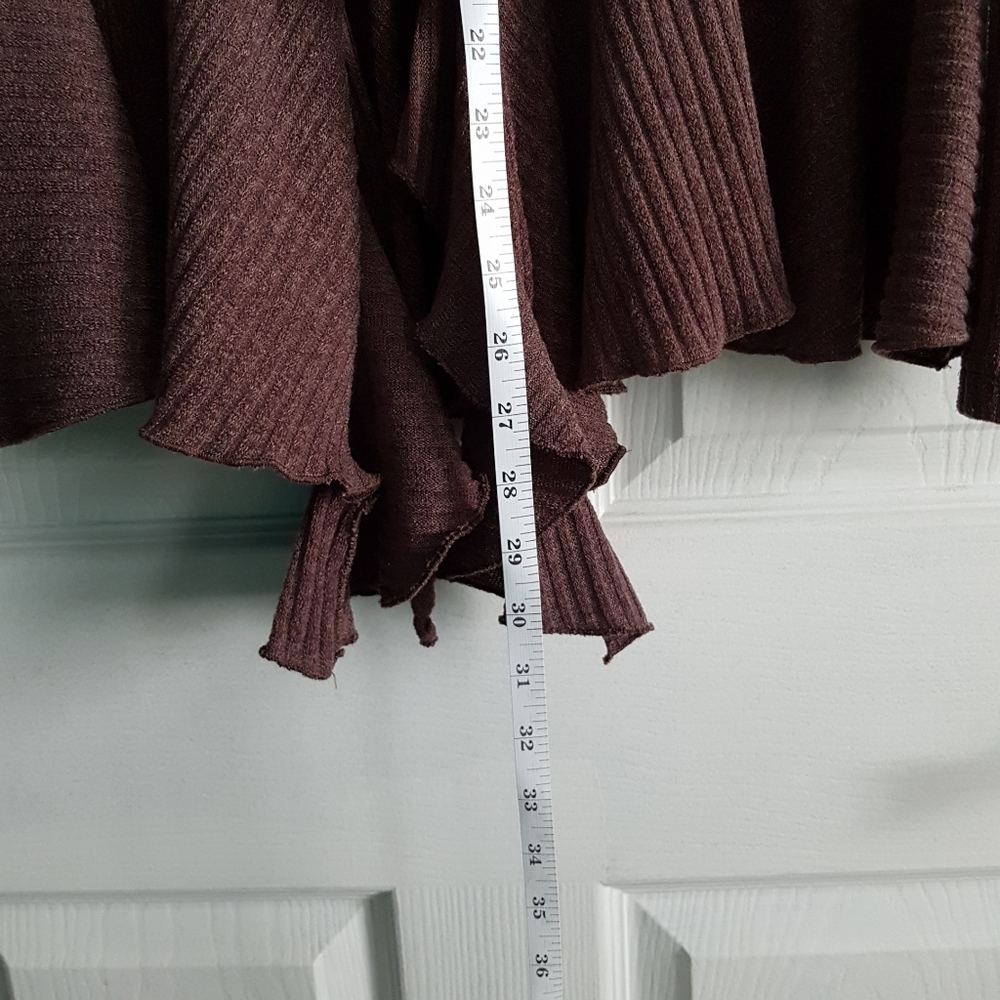 Ruffle Cardigan - Picture 8 of 9